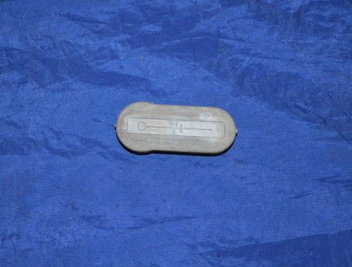 TEMPLATE 1-1/16 KEYHOLE NONSINGER BRAND FITS SINGER KENMORE OTHER BUTTONHOLERS