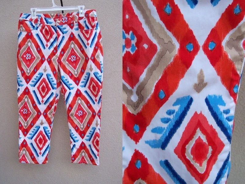 Chico's Platinum Crop Pants Southwest Ikat 2 M L 12 14 Aztec Jean Style capri