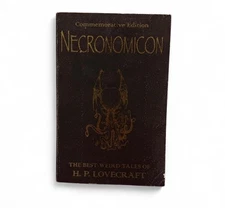 Necronomicon: Best Weird Tales of H.P. Lovecraft Commemorative Edition