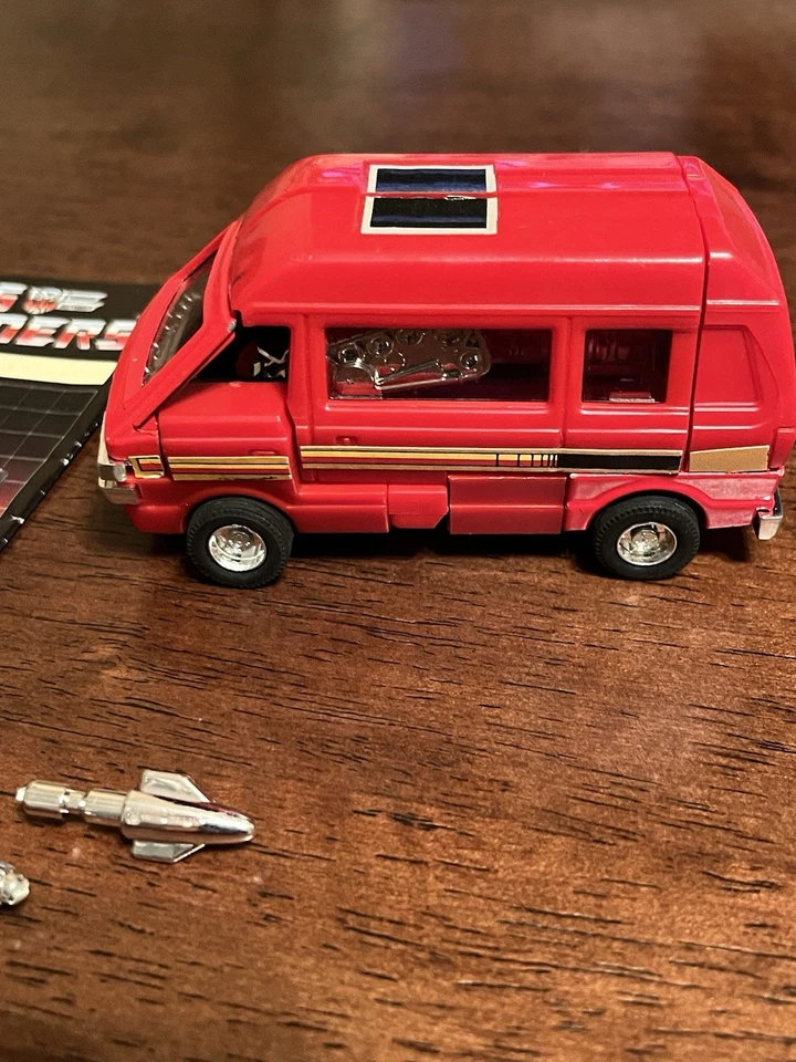 Transformers G1 Takara Ironhide incompleto Foto 2 de 4