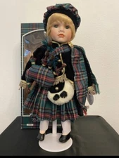 Leonardo Porcelain Collection Doll - Scottish "The Piper"