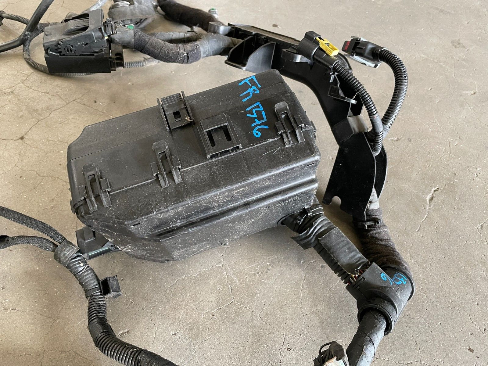 14 15 16 17 Maserati Ghibli Front Right Passenger Engine Bay Wiring 1376 OEM