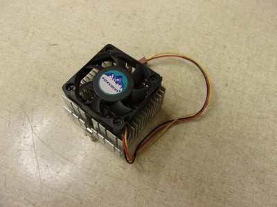 Foxcomm Delta 12V .12A Brushless CPU Cooling Fan EFB0512MA & Heatsink *FREE SHIP