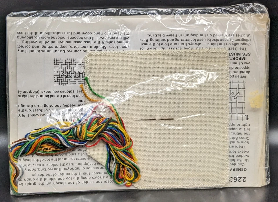 Tarjeta de felicitación de unicornio encantado 1982 The Creative Circle Kit de punto de cruz #2263 Foto 2 de 2