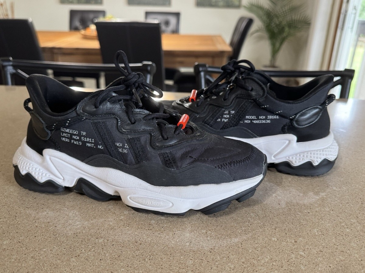 Adidas Ozweego RARE Black Red Lace Up Collectors Sneakers Men's US Size