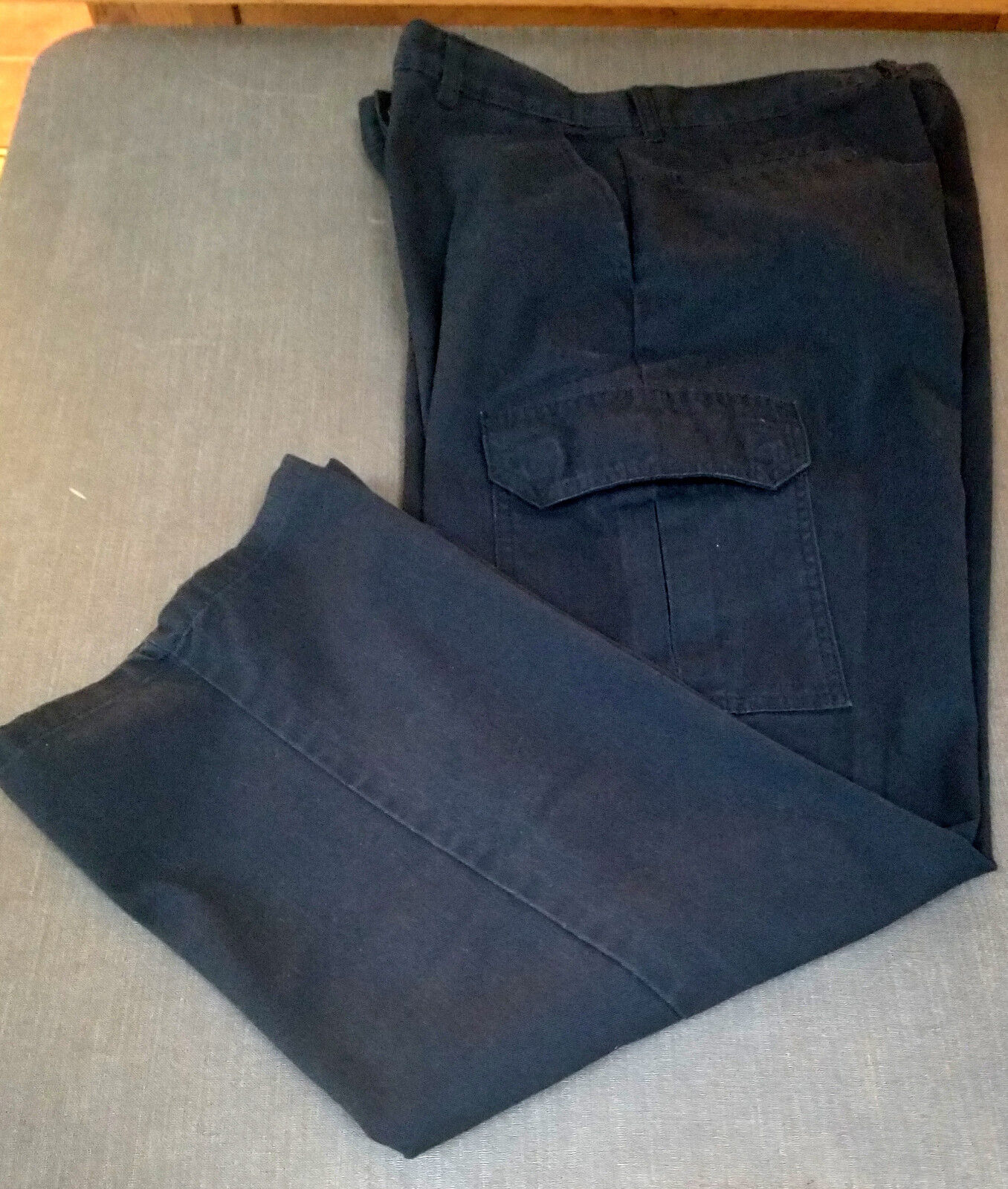 EUC Women's Black Cargo Pants by Dickies 6 Pocket… - image 5