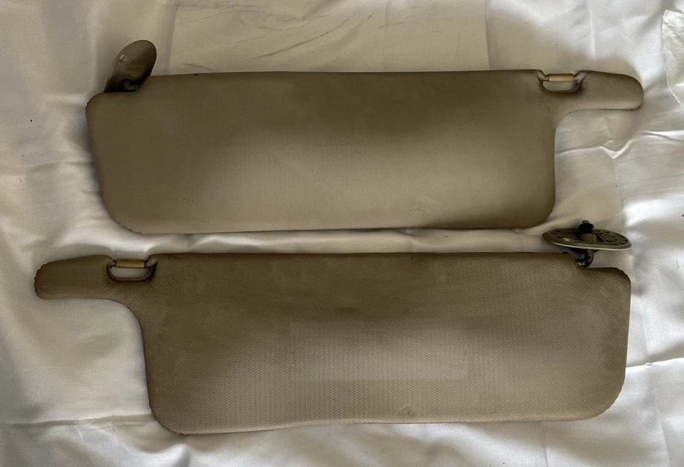 Viseira solar lateral bronzeada 1983-1989 Mitsubishi Montero Dodge Raider motorista e passageiro - Imagem 2 de 2