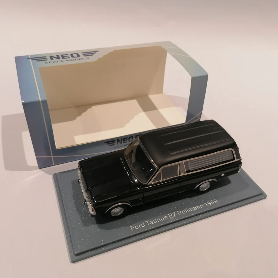 Ford Taunus P7 Pullmann 1969 modelos a escala Neo 1:43 fúnebre con estuche Foto 2 de 4