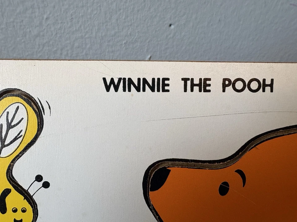 Vtg 1965 Walt Disney Winnie The Pooh Hunny Pot Wood  Inlay Puzzle - Image 4 of 4
