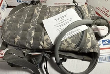 US ARMY SKILCRAFT HYDRAMAX ACU CAMO 3.5 LITER ALPHA HYDRATION KIT  MOLLE CARRIER