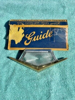 1955 Packard Clipper NOS RH ''V'' Grill Park Light Lamp Lens #5946448 GUIDE F8-55