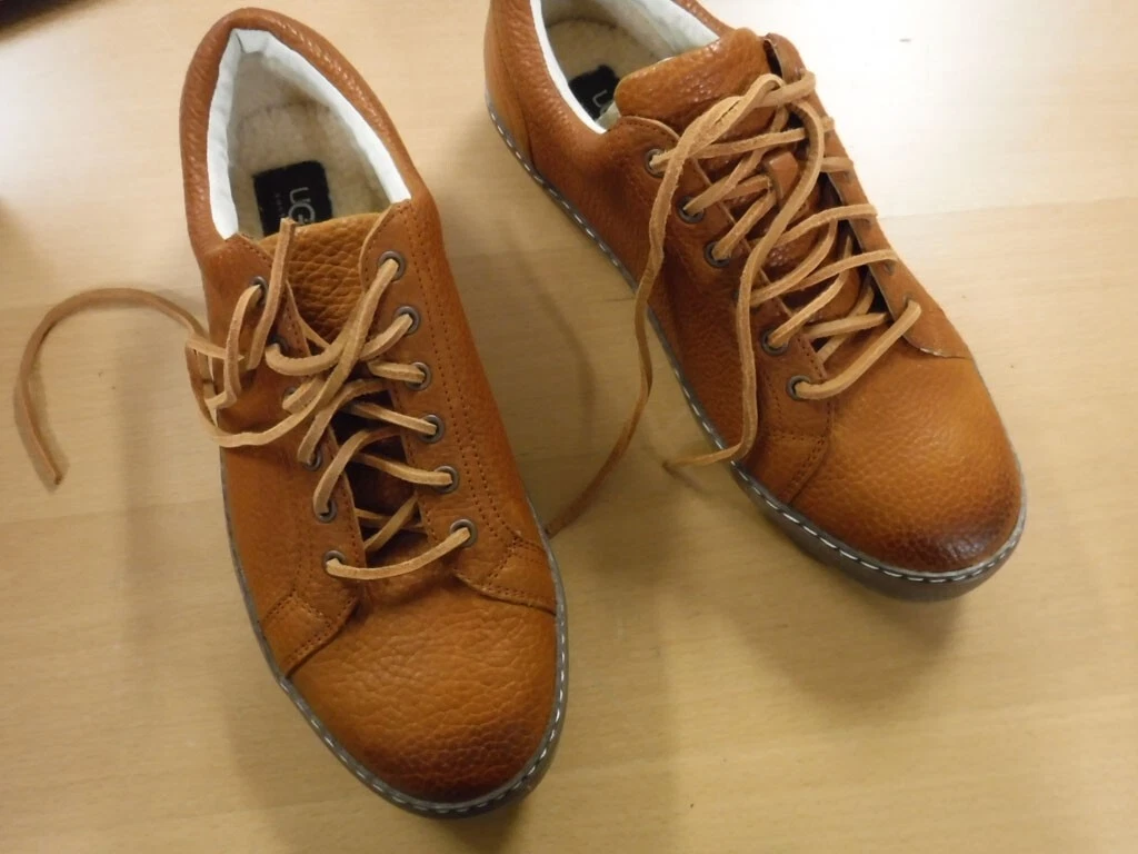 UGG Australia Kolman pelle arancione uomo 8 5M nuovo