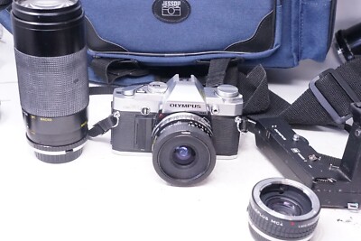 Vintage Olympus OM30 Classic 35mm Spiegelreflexkamera mit Tamron 28mm F/2.5 & 75-300mm