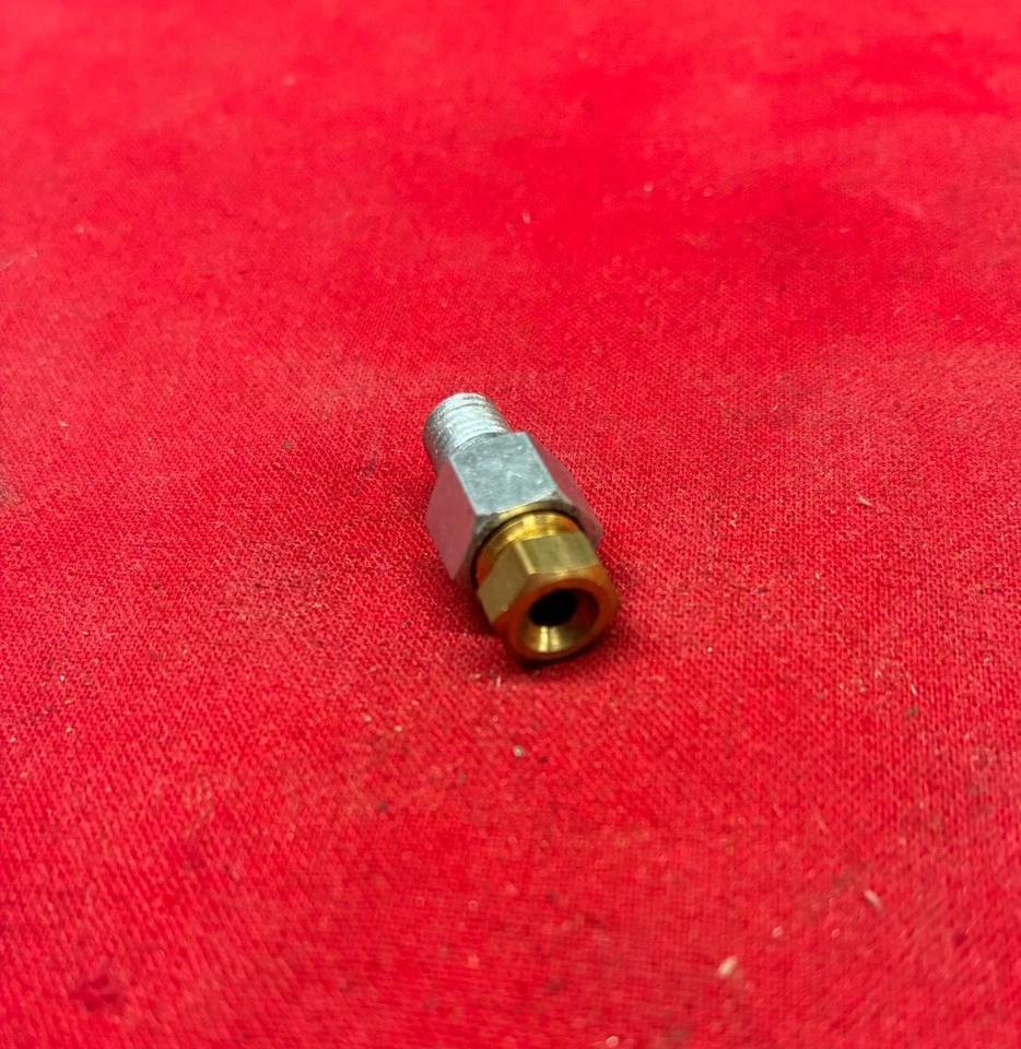 UNBRANDED 1/4" COMPRESSION NUT TUBE CONNECTORS 330059 (LOT OF 6) - Image 4 of 4