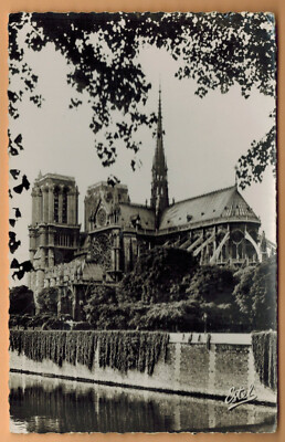 Echtfoto Postkarte (75) -- L'Eglise Notre-Dame de Paris-Ed.Estel