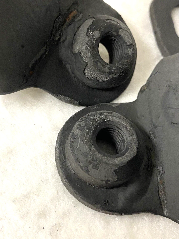 ОРИГИНАЛЬНЫЙ КОМПЛЕКТ КРЕПЛЕНИЙ КОРОБКИ ПЕРЕДАЧ AUSTIN HEALEY 100/6,4 ДЮЙМА, 2, LH,RH,BN4-BJ8?3000?OEM:) - Изображение 4 из 4