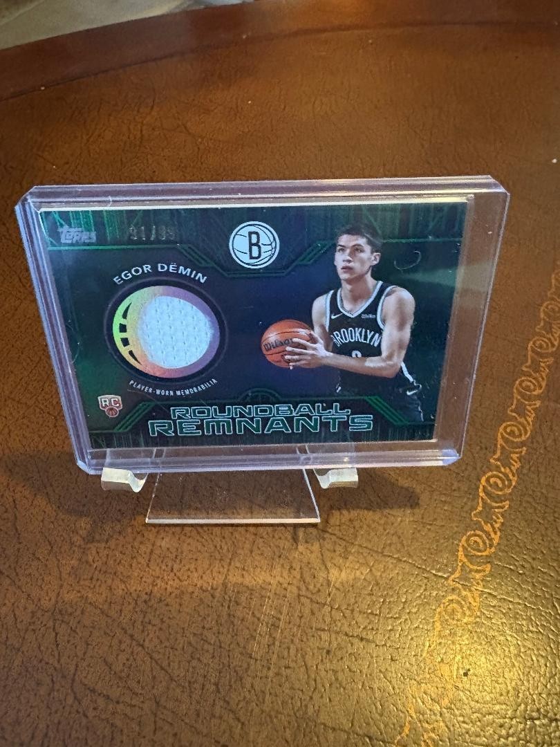 2025/26 TOPPS EGOR DEMIN GREEN ROUNDBALL REMNANTS JERSEY ROOKIE RC #D 91/99 NETS