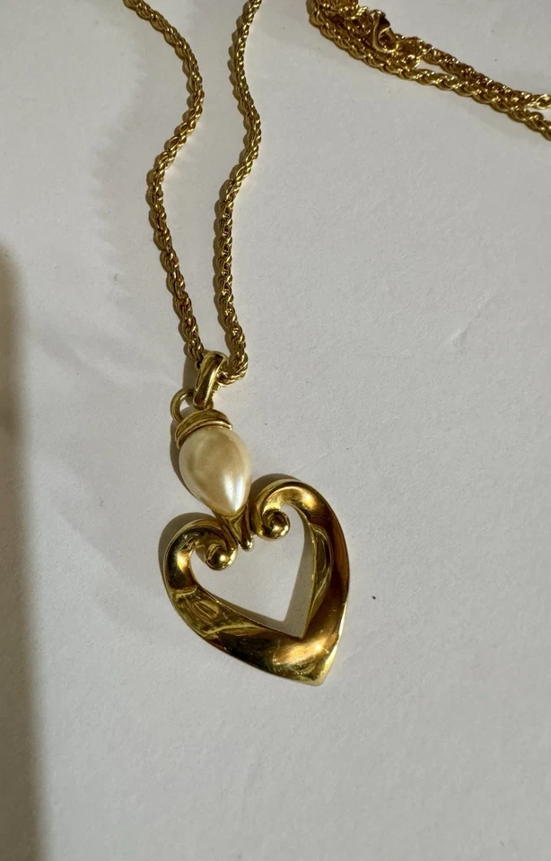 Collar Colgante Perla Tono Dorado 1995 Forever Yours Retirado Premier Design De Colección Foto 3 de 4