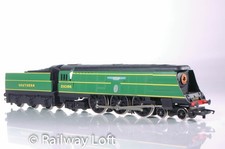 Battle of Britain Class 21C166 "Spitfire" in SR Malachite Green By Hornby R374