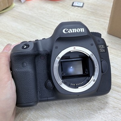 Canon EOS 5DS 50.6 MP Camera Body 13k Shutter Count W/Batteries & CF Card Tested