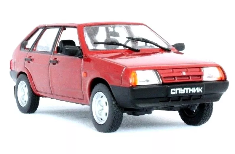 Triple 9 1:18 LADA 2108 SAMARA 1986 Limited Edition Simulation