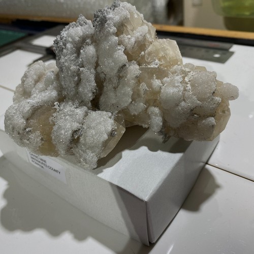 CALCITE FASCINATING LARGE SPECIMEN FROM CAVNIC MINE, ROMANIA. 490g. MF4235 - Picture 12 of 21