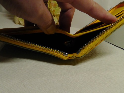 BURBERRY Daniels Hunter/Multi Color Check Canvas Zip Around Wallet*****$480***** - Bild 14 von 15