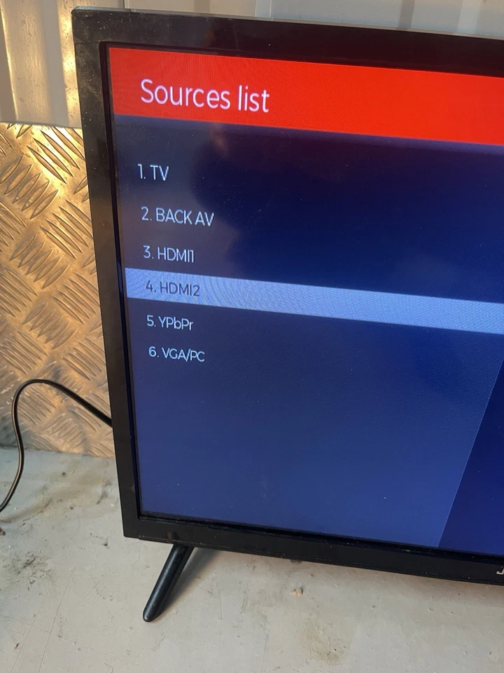 JVC Smart TV 24" Inch Television Freeview Play Remote Apps Gaming Caravan CCTV - Image 2 of 4