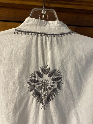 Pure White, gray Chikan hand embroidered, smocked cotton blouse - XL - Picture 9 of 13