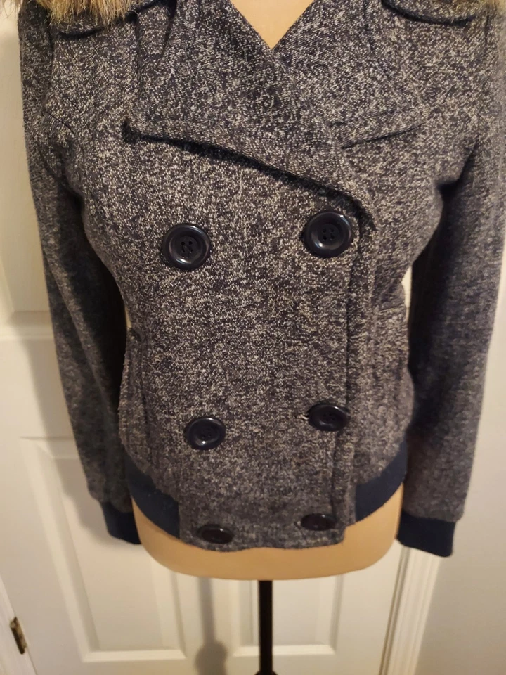 Chaquetón para mujer New Look gris jaspeado, capucha forrada de piel, forro polar, talla M Foto 4 de 4