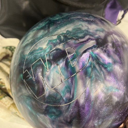 Columbia 300 Green Purple Silver Marble Swirl 11LB 8OZ Bowling Ball With Bag - Picture 3 of 18