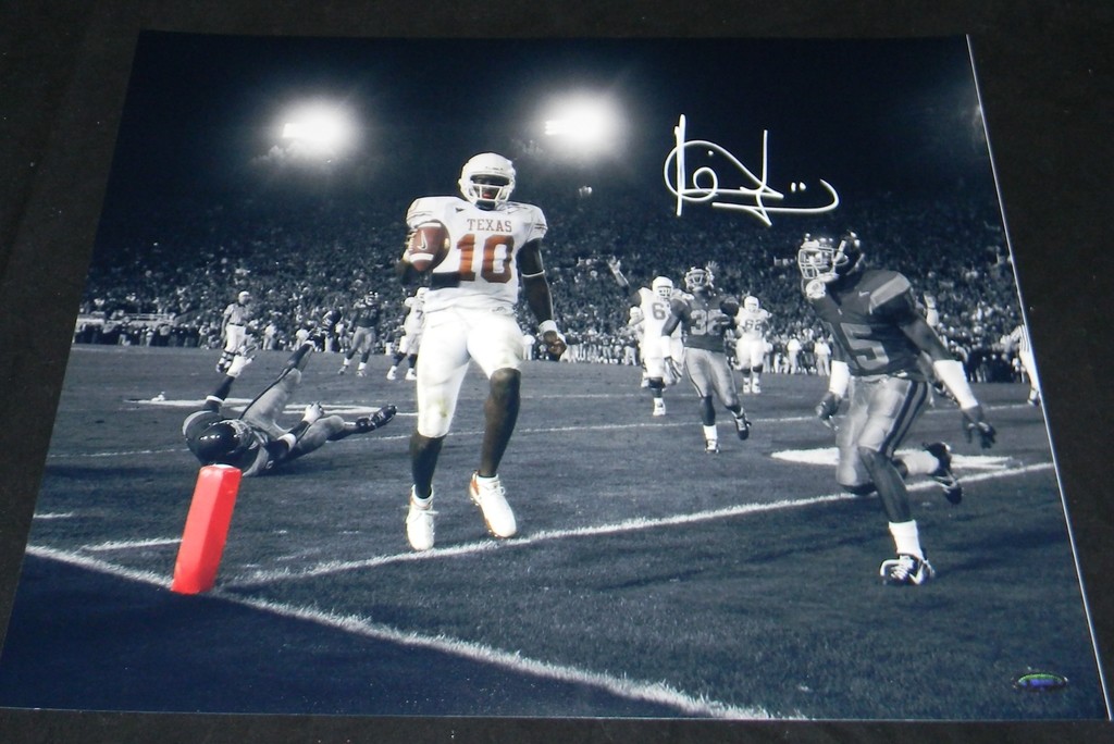 VINCE YOUNG AUTOGRAPHED TEXAS LONGHORNS 16x20 ROSE BOWL SPOTLIGHT