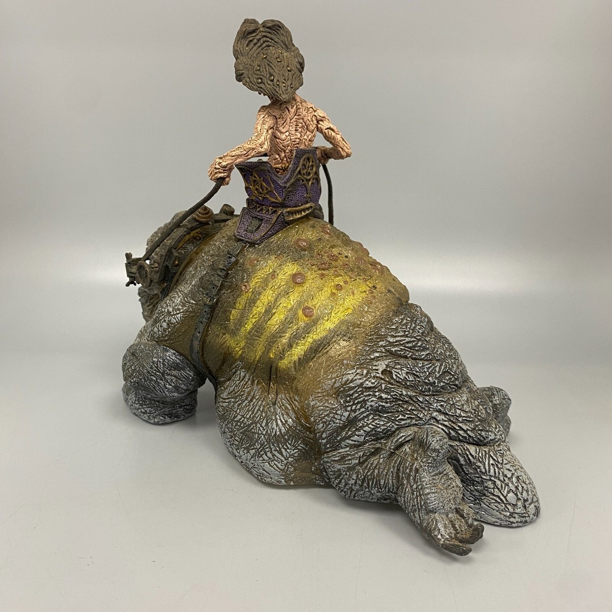 TOTO TWISTED LAND OF OZ MCFARLANE'S MONSTERS ACTION FIGURE TOY