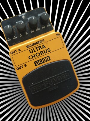 Behringer UC100 Ultra Chorus UC 100 Pedalboard Effektgerät Fußpedal