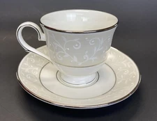 Lenox Opal Innocence Cup & Saucer Set - Great Condition - Classic Collection