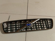 Calandre Volvo S60