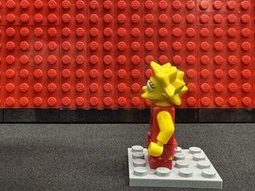 LEGO The Simpsons Lisa Simpson sim004 Minifigure The Simpsons 71006