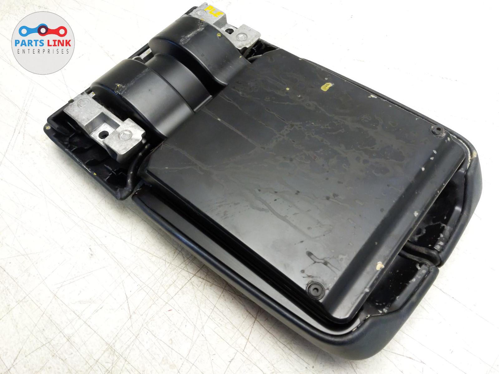 2016-20 BENTLEY BENTAYGA CENTER CONSOLE ARMREST LID COVER DOOR HAND SUPPORT 636