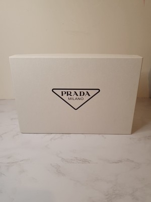 Prada Milano weiße leere Schuhe 1 Karton 12 x 8 x 4,5 cm 