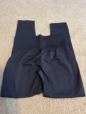 HALARA High Waisted Waisted Ruched 7/8 Butt Lifting Legging Sz L Large Accent