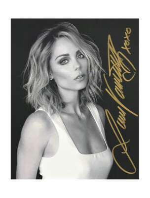 8x10 Smallville Print Signed by Laura Vandervoort With Monopoly Events COA