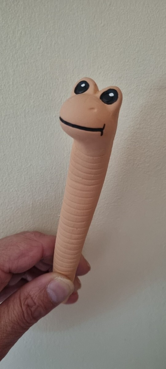 Cute Ceramic Soil Moisture Indicator Worm - Color & Temperature Change For Houseplants, Garden Decor Gift