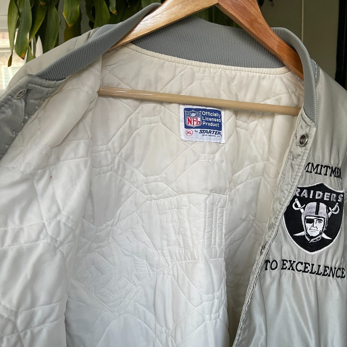 Vintage Raiders Silver Satin Jacket ProLine Starter XL