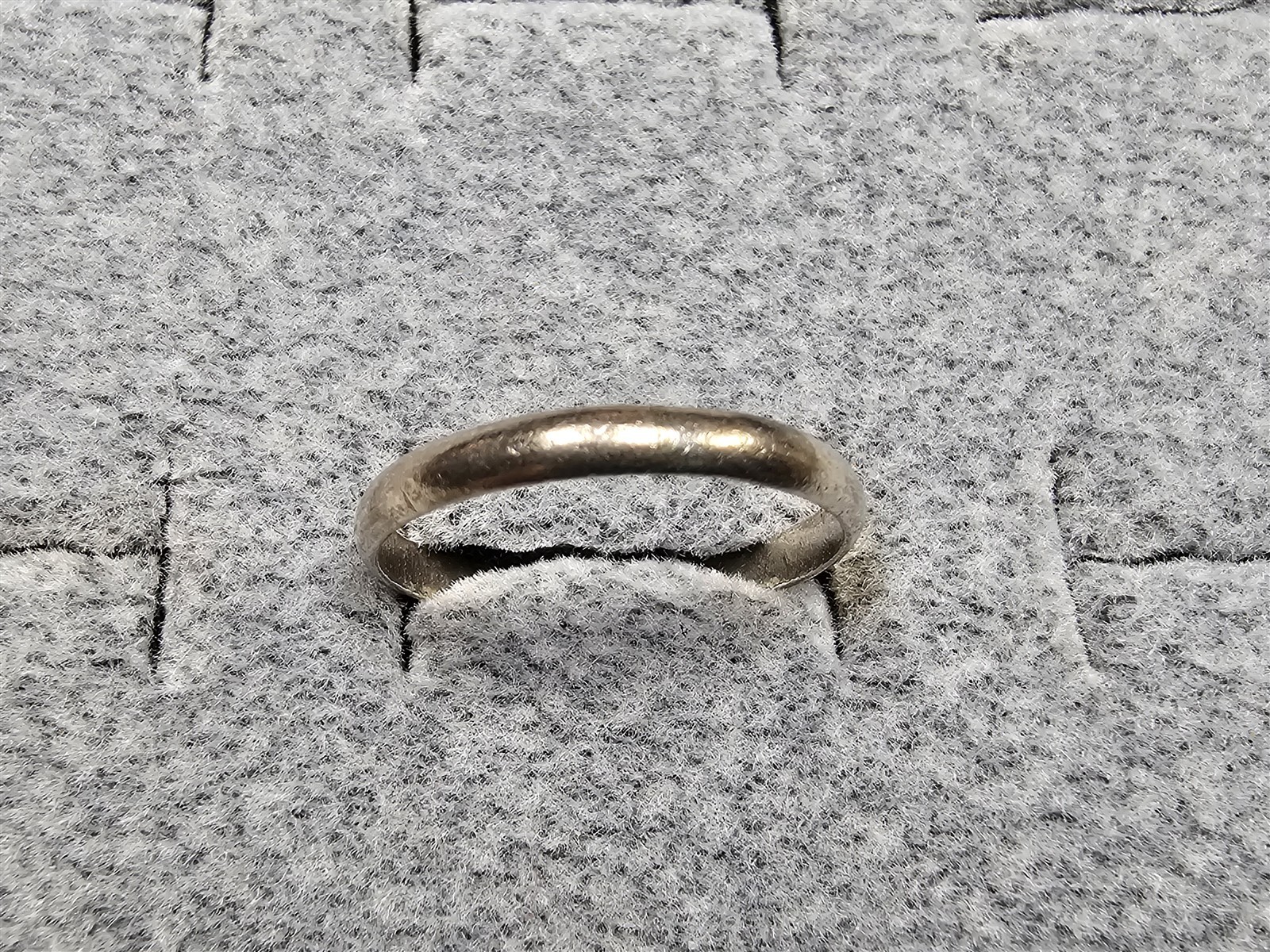 Grandma Grabe's Beautiful Vintage 925 Sterling Silver Band 1G Ring Size 7