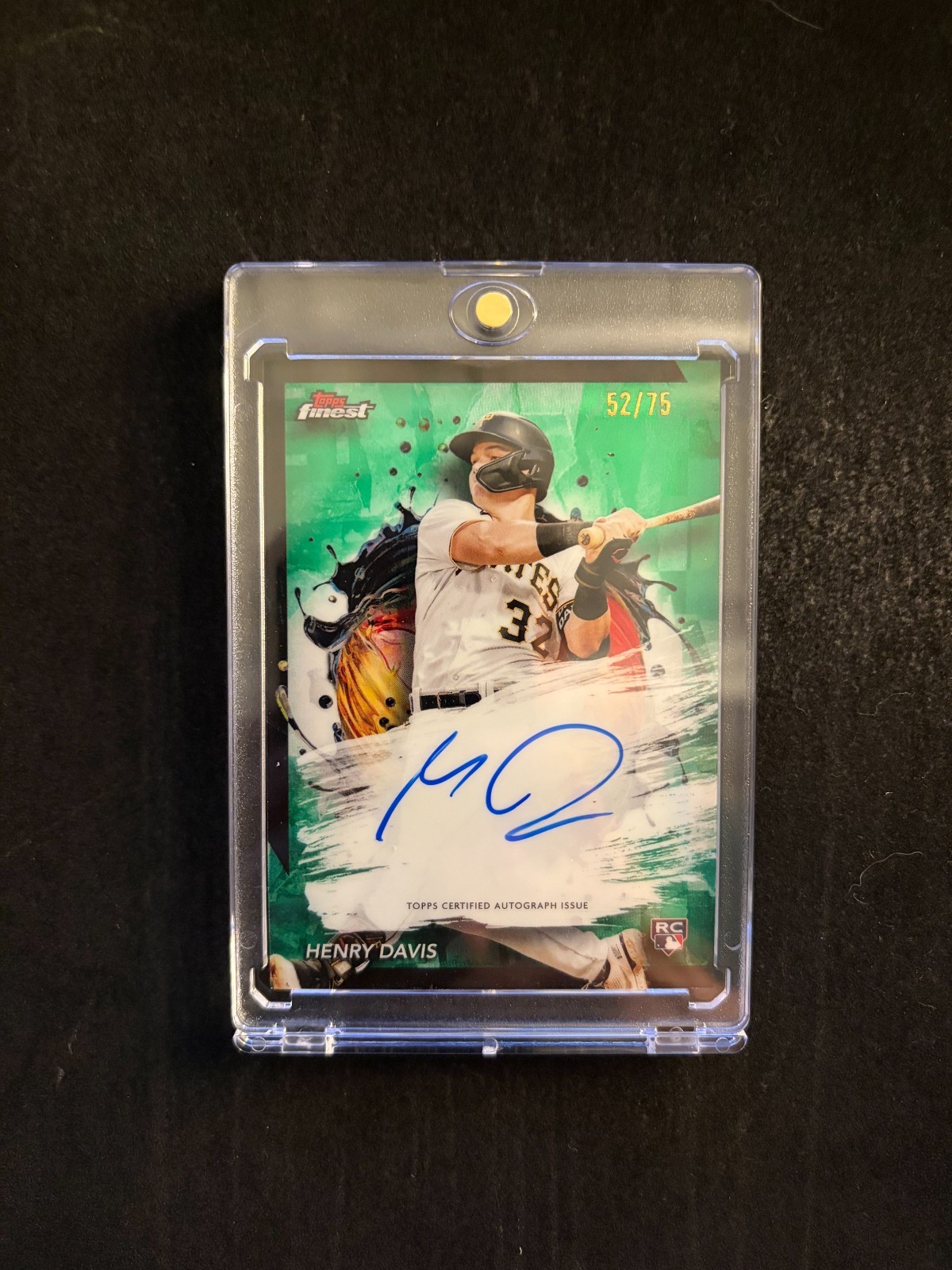 2024 Topps Finest Auto Green Refractor 52/75 Henry Davis #FA-HD RC Pirates