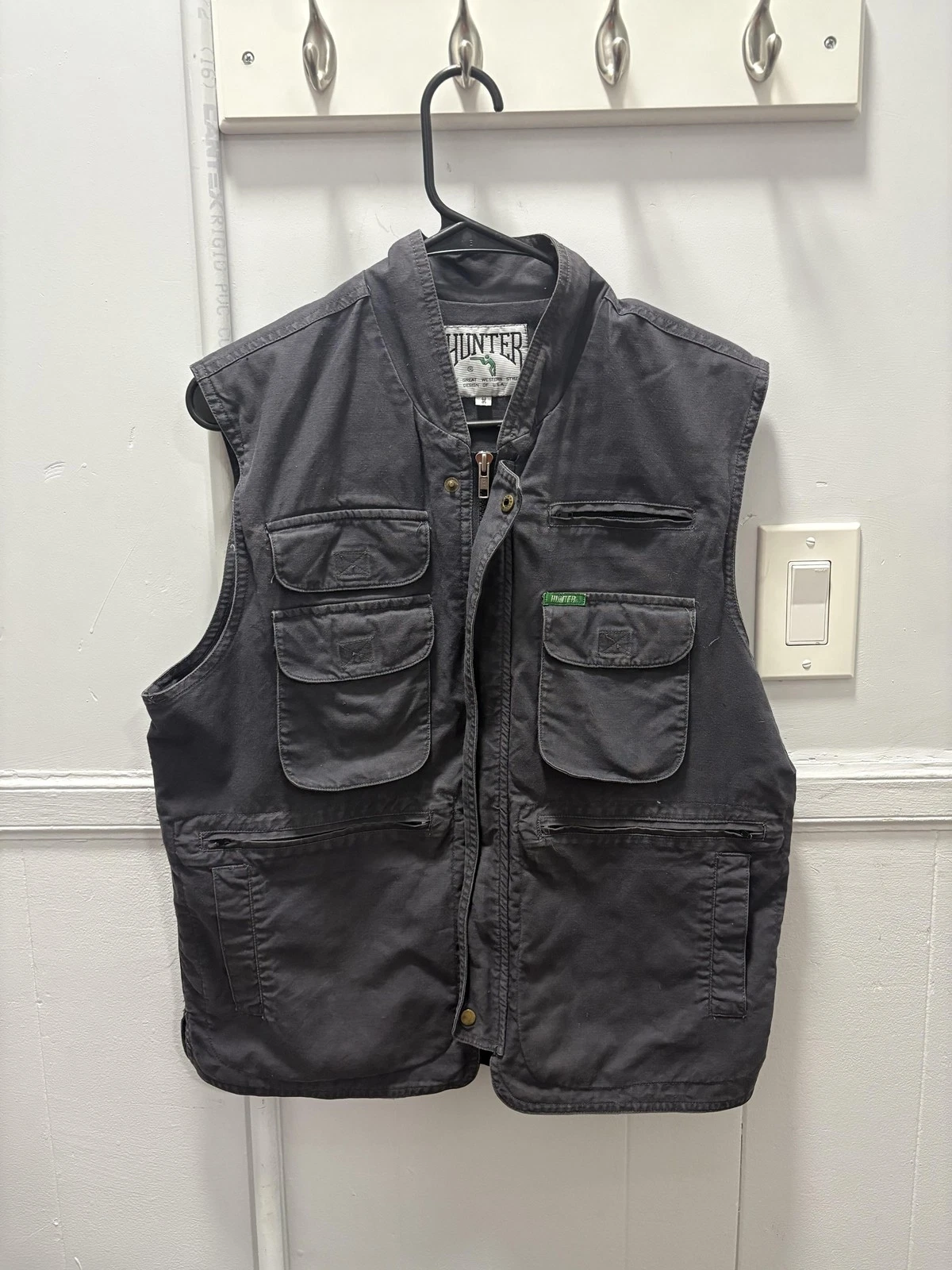 Hunter Vest Mens Small Gray Canvas Utility Hunting Field Pockets Zip Outdoor