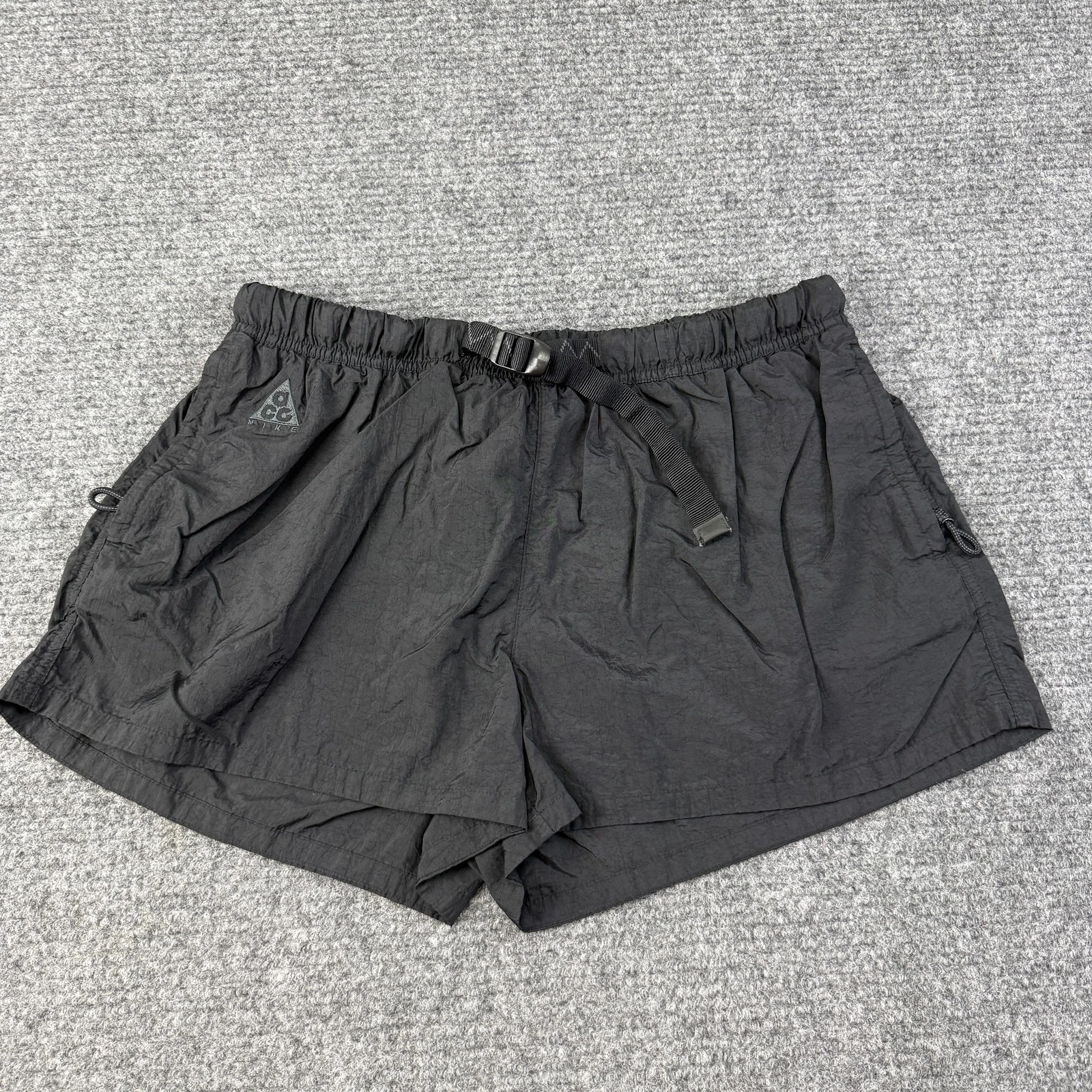 Nike ACG Shorts Womens XL Black Nylon 3 In Inseam Hiking Trail CD4138-010