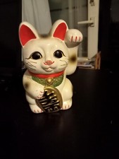 ceramiczny falujący szczęśliwy kot