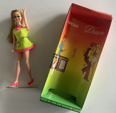 Vintage Classic 70 s Collectable Dancing Topper Dawn Doll NWB & HTF Outfit! NICE