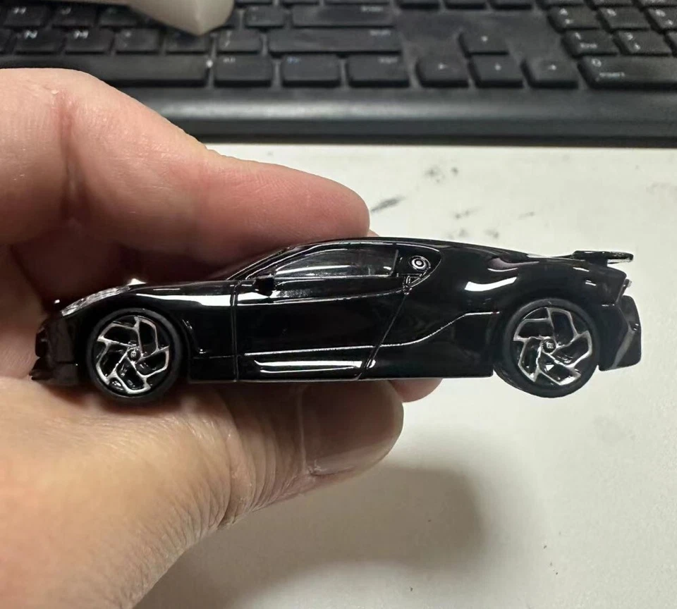 JKM 1:64 Bugatti La Voiture Noire 2019 Diecast Metal Model Car Collection New - Image 4 of 4